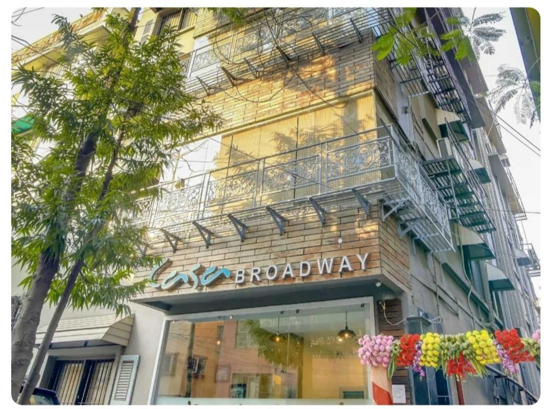 Casa Broadway-A Boutique Hotel Calcutá Exterior foto